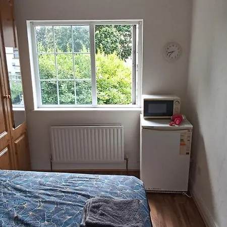 Asya Accomodation Habitación en casa particular Dublín
